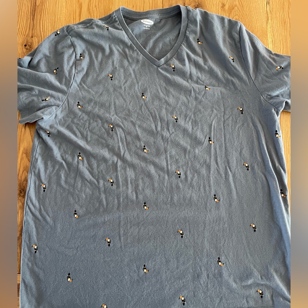 Old navy Toucan soft wash tee shirt XL